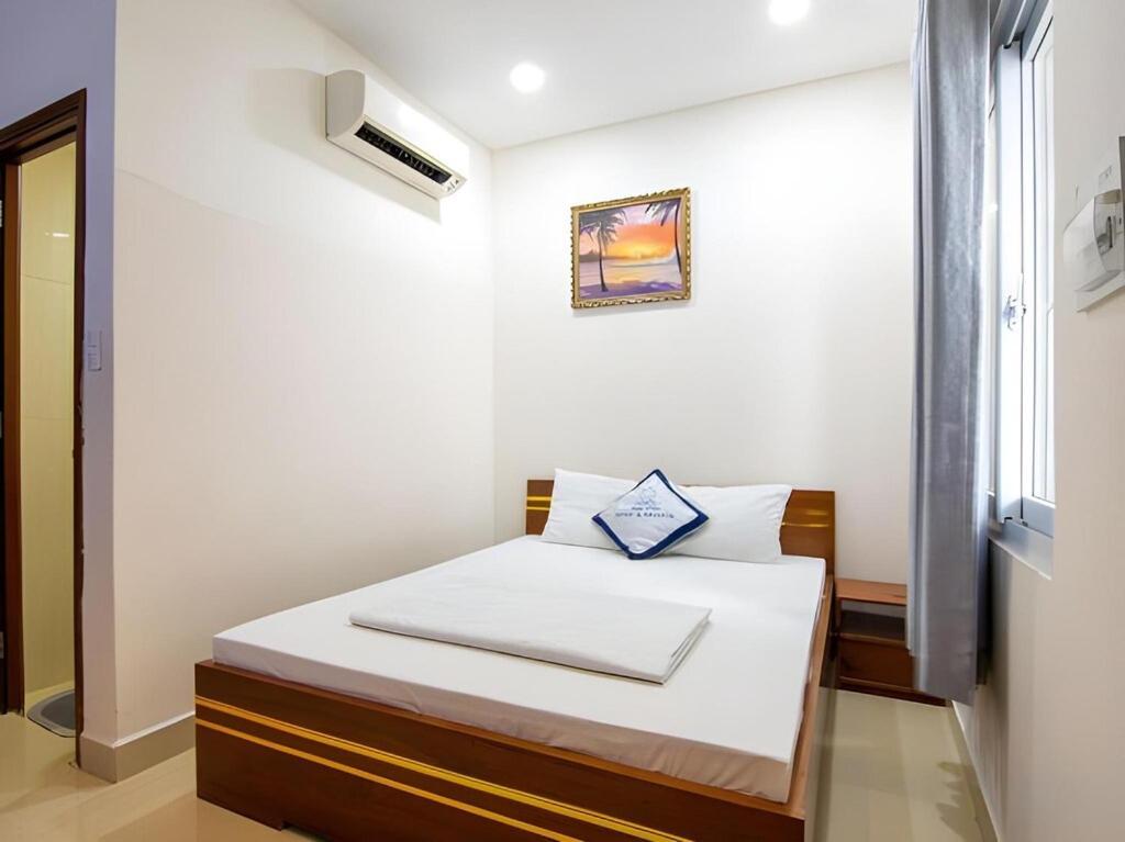 Khách sạn Thu Thai - Lunaria Maison Group 2*